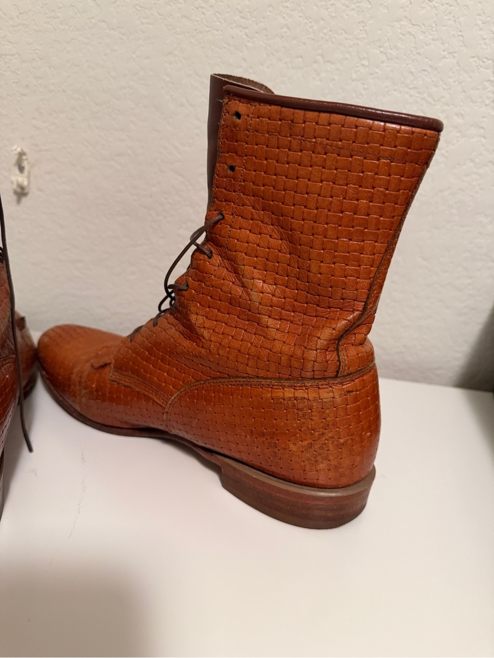 Vintage Justin Boots Tan/Brown Woven Leather Ankle Booties with Fringe Lace Up - Picture 5 of 6
